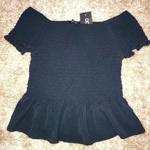 ♦️NWT Boohoo Off Shoulder Top